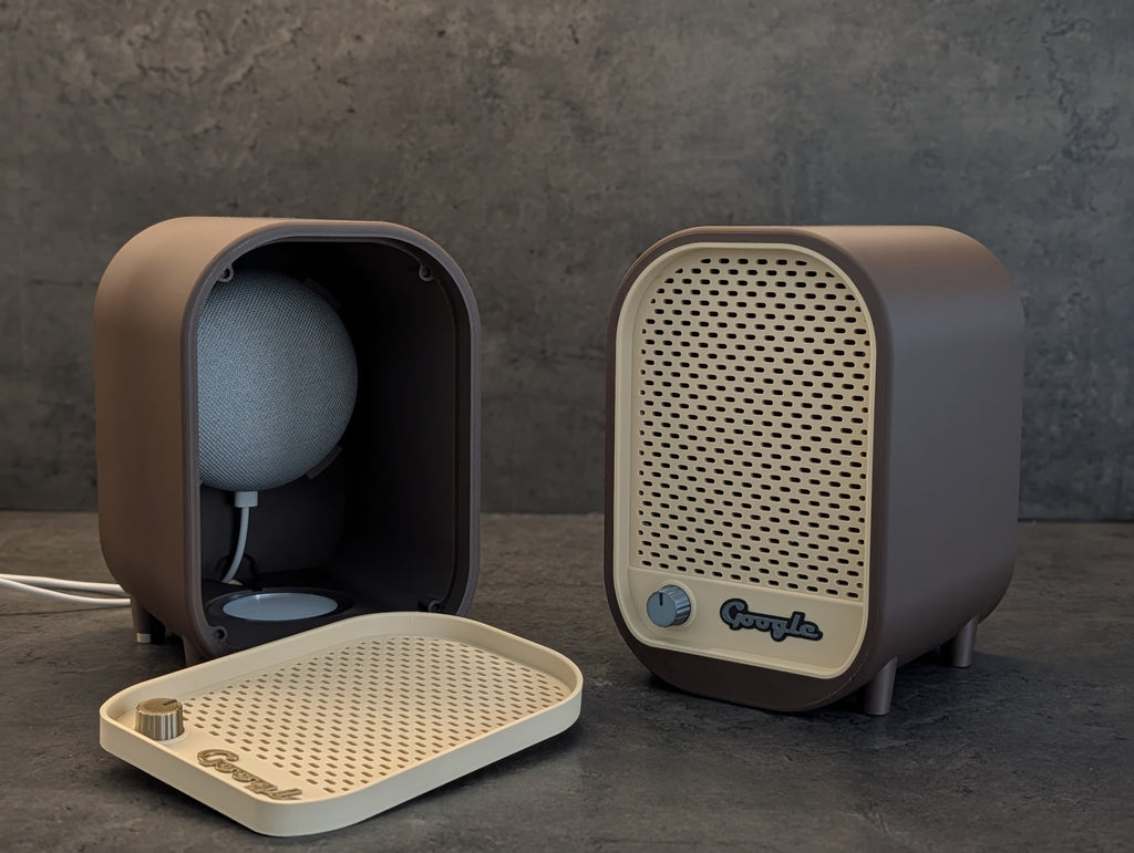 Retro Radio & Lamp Book Nook